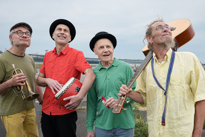 Anders als Du - www.robert-metcalf.de